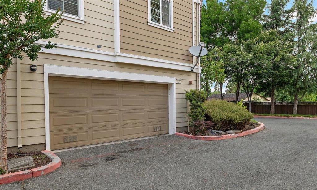 Image 27 of property listing at 2825 Lavender Terrace, San Jose, CA 95111