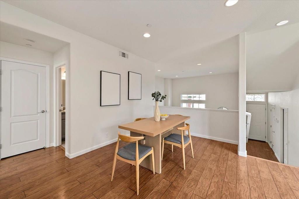 Image 8 of property listing at 2825 Lavender Terrace, San Jose, CA 95111