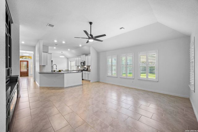 3200 Falconhead, New Braunfels, TX 78130