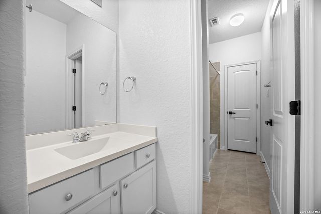 3200 Falconhead, New Braunfels, TX 78130