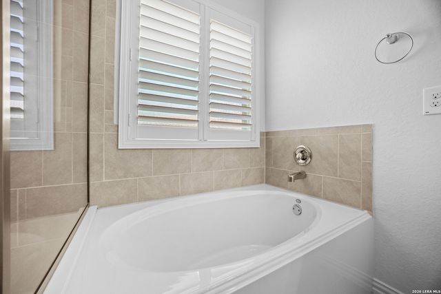 3200 Falconhead, New Braunfels, TX 78130