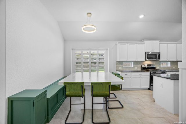 3200 Falconhead, New Braunfels, TX 78130