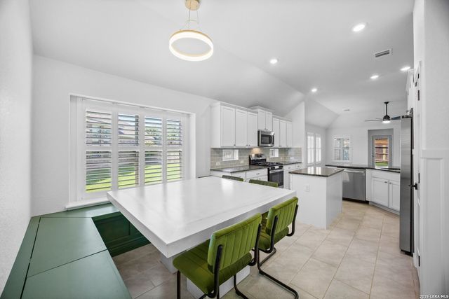 3200 Falconhead, New Braunfels, TX 78130