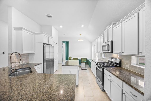3200 Falconhead, New Braunfels, TX 78130