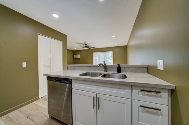 1021 Centre Street, Traverse City, MI 49686