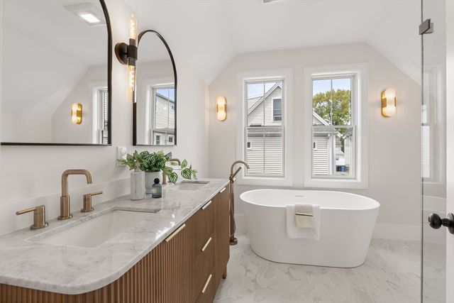 326 Lowell Street 4, Somerville, MA 02145