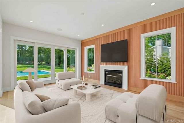 244 N Sea Mecox Road, Southampton, NY 11968