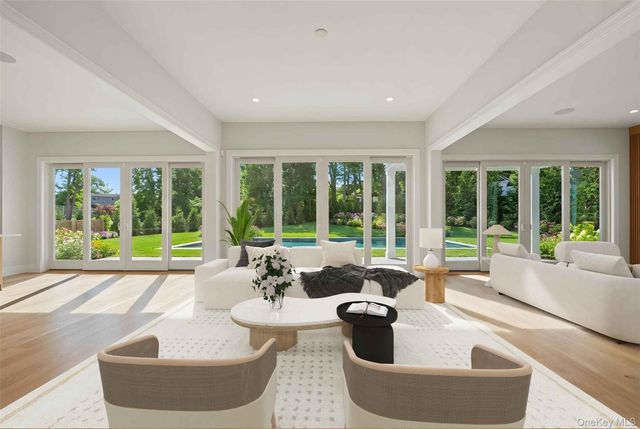 244 N Sea Mecox Road, Southampton, NY 11968