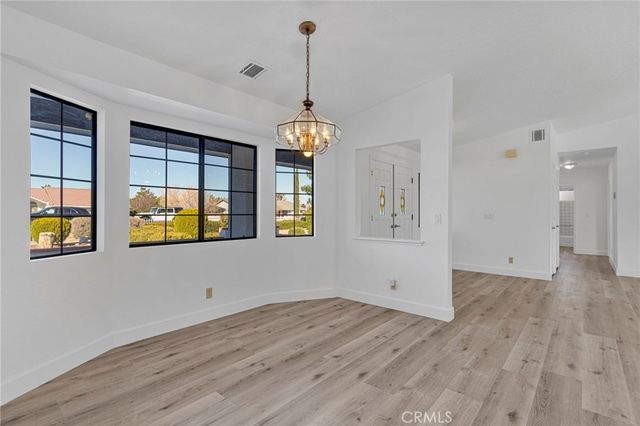 13027 Quapaw, Apple Valley, CA 92308