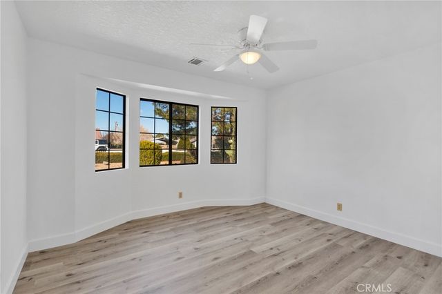 13027 Quapaw, Apple Valley, CA 92308