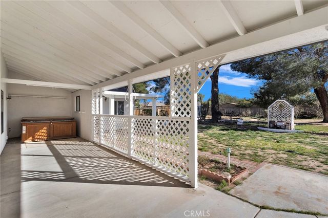 13027 Quapaw, Apple Valley, CA 92308