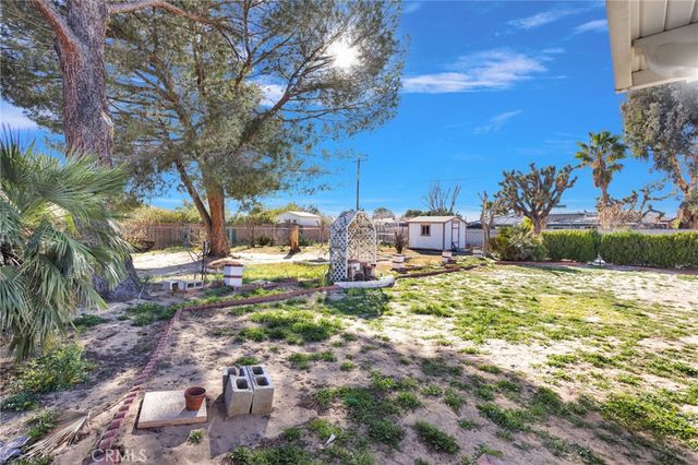 13027 Quapaw, Apple Valley, CA 92308