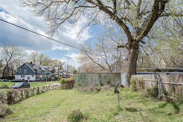 1484 E 135th Street, East Cleveland, OH 44112