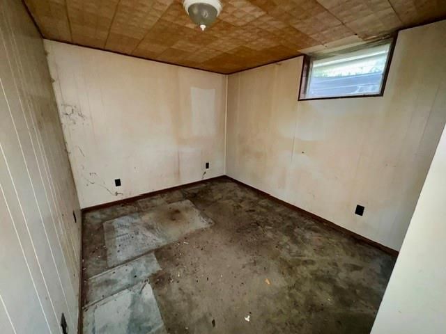 16900 E Ellison Way, Independence, MO 64055