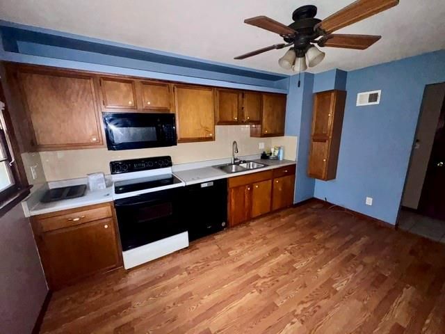 16900 E Ellison Way, Independence, MO 64055
