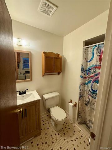 37830 Erna Drive, Sterling Heights, MI 48312