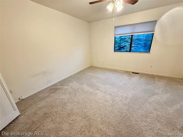 37830 Erna Drive, Sterling Heights, MI 48312