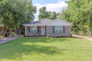 7 Marine Dr, Pensacola, FL 32507