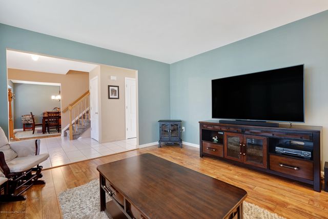 786 Applewood Court, Jackson, NJ 08527