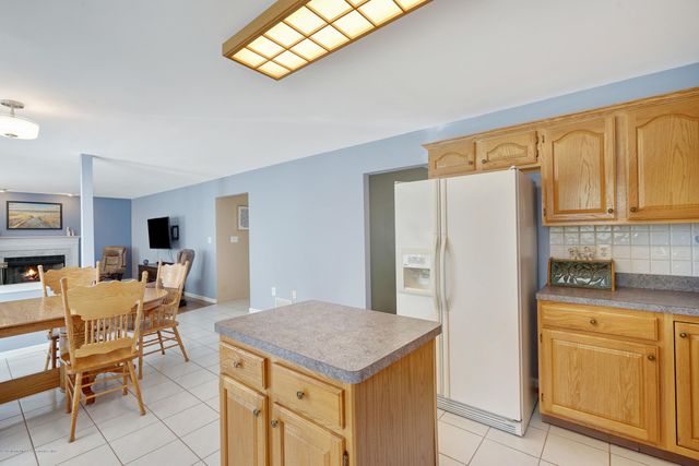 786 Applewood Court, Jackson, NJ 08527