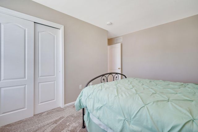 786 Applewood Court, Jackson, NJ 08527