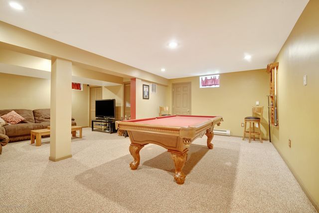 786 Applewood Court, Jackson, NJ 08527