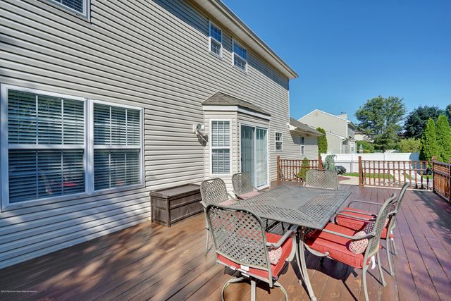 786 Applewood Court, Jackson, NJ 08527