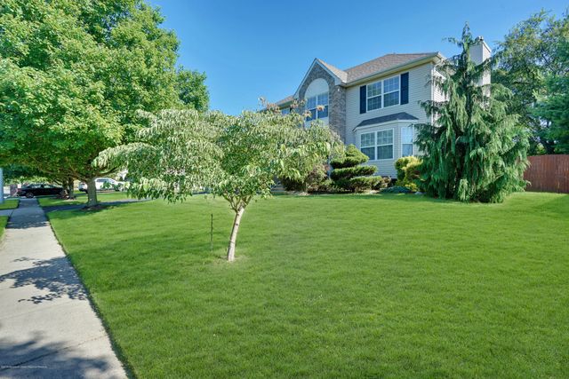 786 Applewood Court, Jackson, NJ 08527