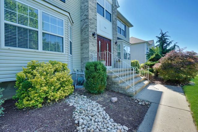 786 Applewood Court, Jackson, NJ 08527