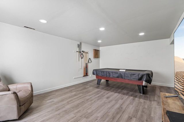 1511 E Longneedle LANE, Elkhorn, WI 53121