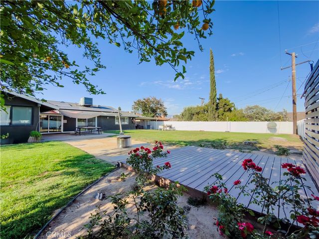 5602 Sycamore, Rialto, CA 92377