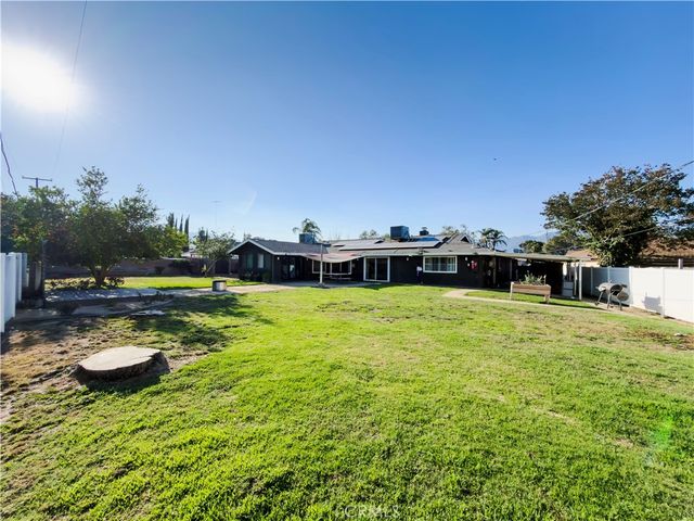 5602 Sycamore, Rialto, CA 92377