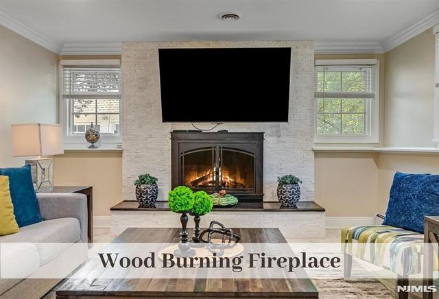 11 Stone Ridge Lane, Ho-ho-kus, NJ 07423
