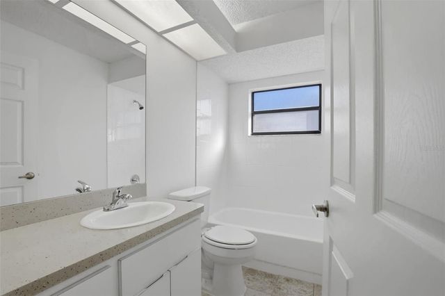 8050 CHADWICK DRIVE, New Port Richey, FL 34654