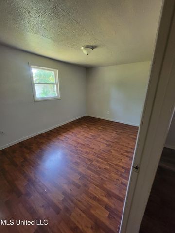 3010 Martin Street, Pascagoula, MS 39581
