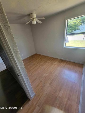 3010 Martin Street, Pascagoula, MS 39581