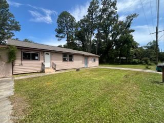 3010 Martin Street, Pascagoula, MS 39581
