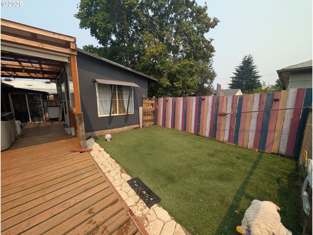 2203 SHERIDAN Dr, Vancouver, WA 98661