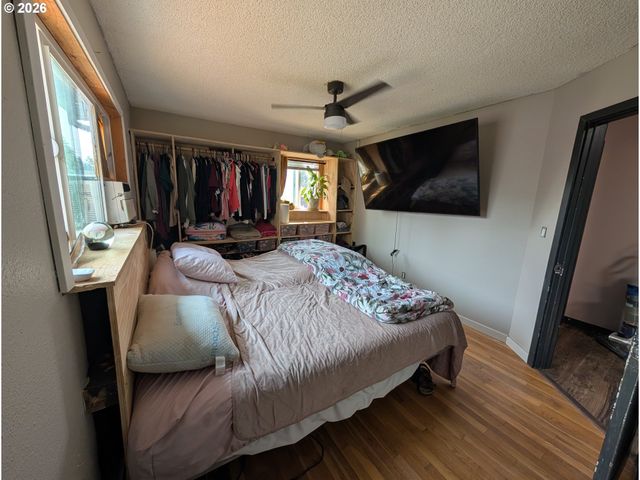 2203 SHERIDAN Dr, Vancouver, WA 98661