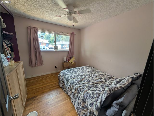 2203 SHERIDAN Dr, Vancouver, WA 98661