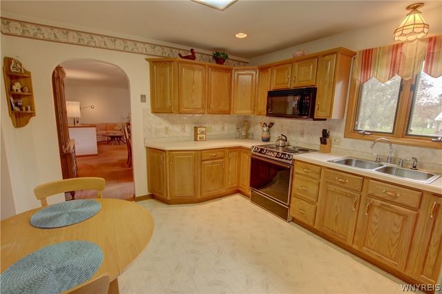 500 Ostrander Road, Elma, NY 14052