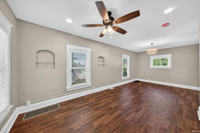 210 E Marion Street, Mishawaka, IN 46545