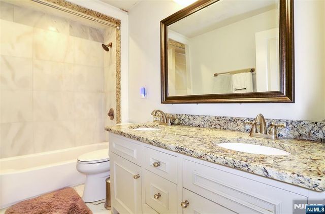 20 Franklin Avenue, Wallington, NJ 07057