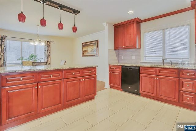 20 Franklin Avenue, Wallington, NJ 07057