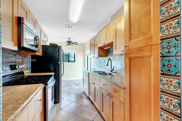 5170 Nesting Way B, Delray Beach, FL 33484