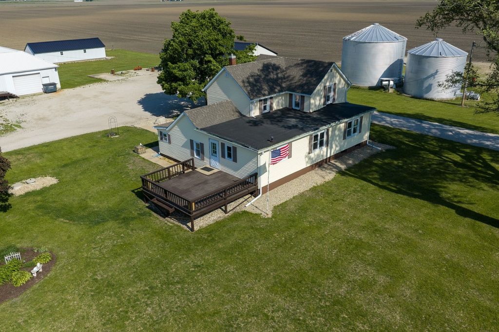 Image 2 of property listing at 18480 Illinois Hwy 78, Annawan, IL 61234