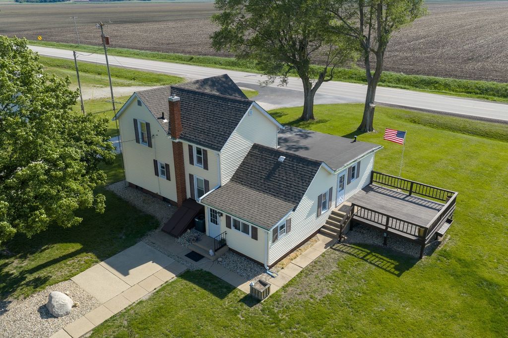 Image 3 of property listing at 18480 Illinois Hwy 78, Annawan, IL 61234