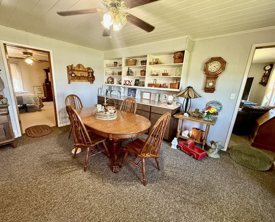 Image 23 of property listing at 18480 Illinois Hwy 78, Annawan, IL 61234