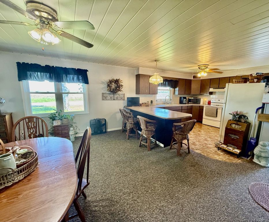 Image 24 of property listing at 18480 Illinois Hwy 78, Annawan, IL 61234