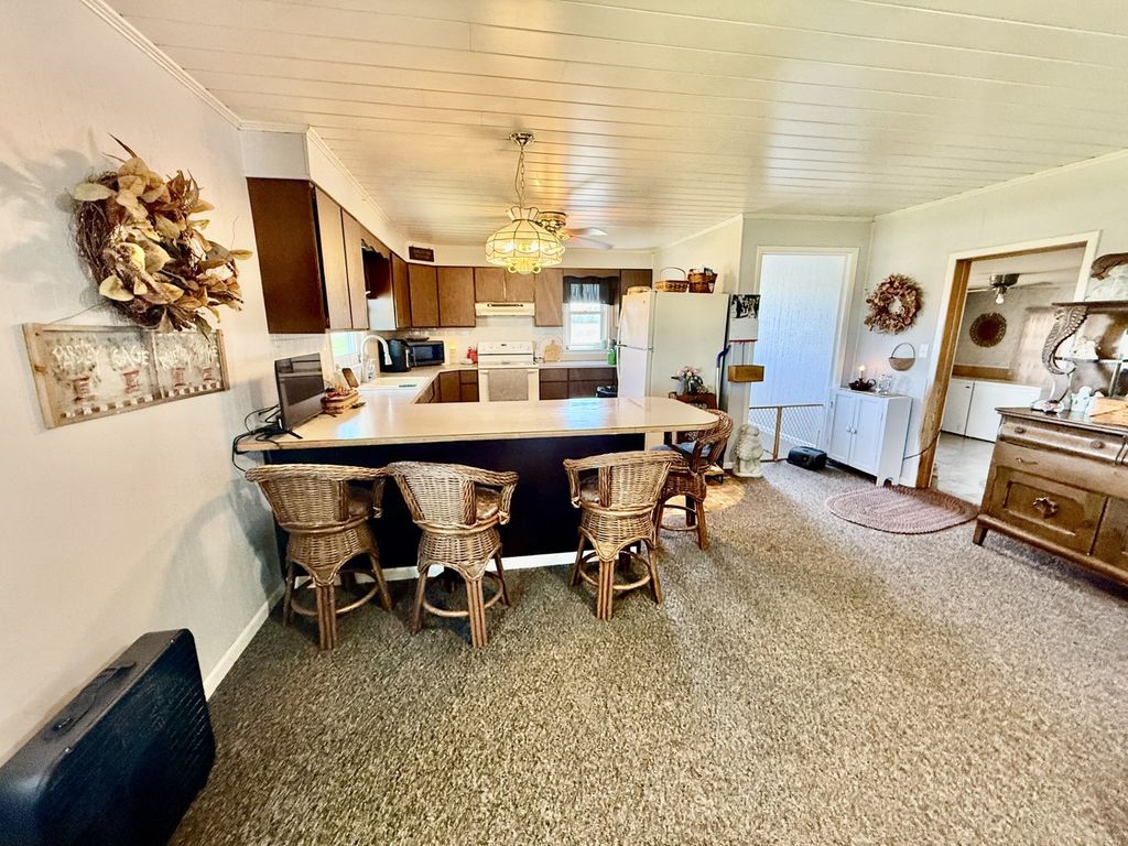 Image 29 of property listing at 18480 Illinois Hwy 78, Annawan, IL 61234